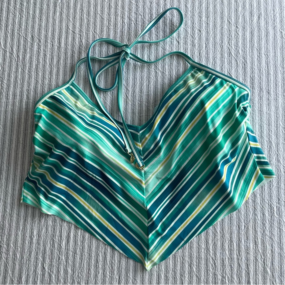 Vince Camuto Azure Striped Flyaway Tankini Top NWT Sz Small Swimwear #683